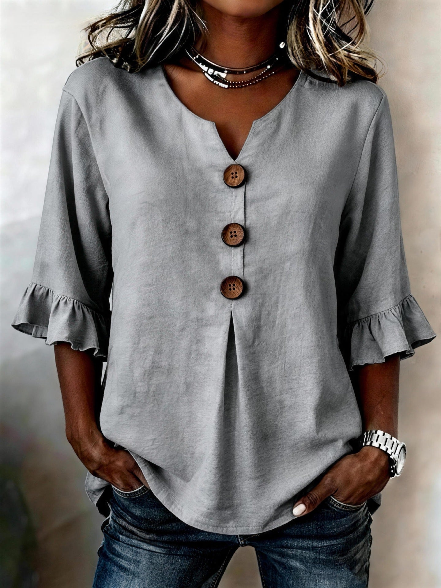 Linnen blouse "Céline" — V-hals met knoopsluiting