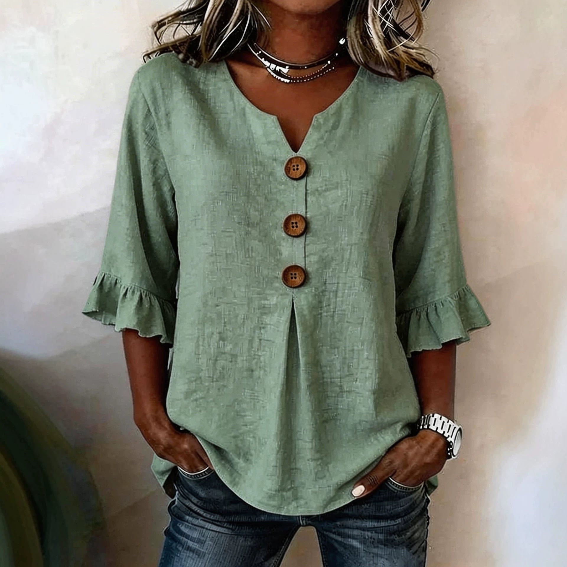 Linnen blouse "Céline" — V-hals met knoopsluiting